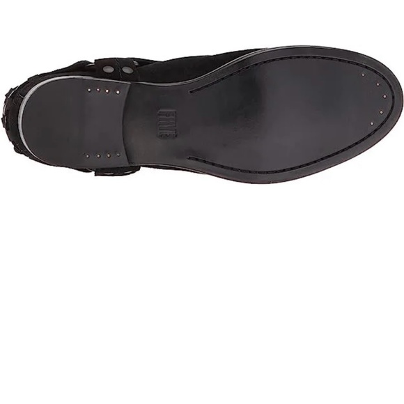 Frye
Carly Studded Suede Short Boots size 10 worn once - Picture 7 of 7